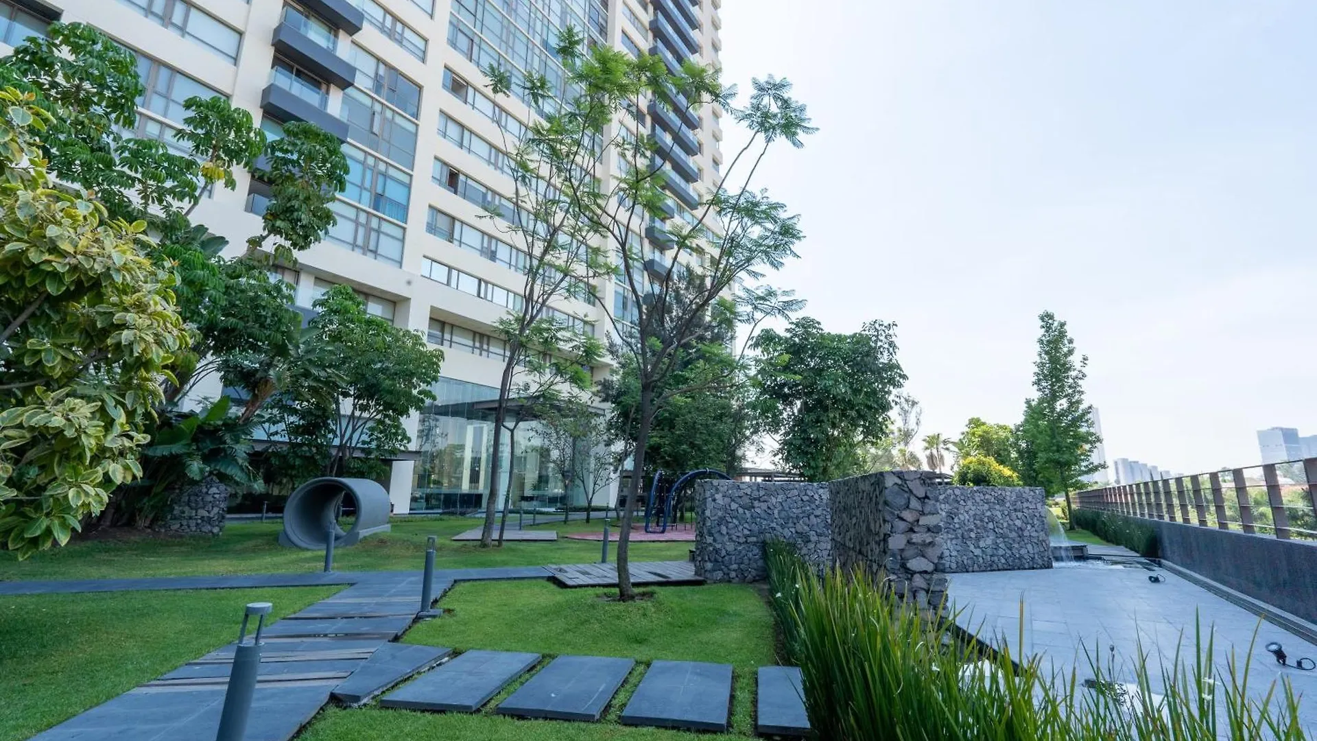 Luxury Escape Near Andares Modern Retreat Daire Guadalajara