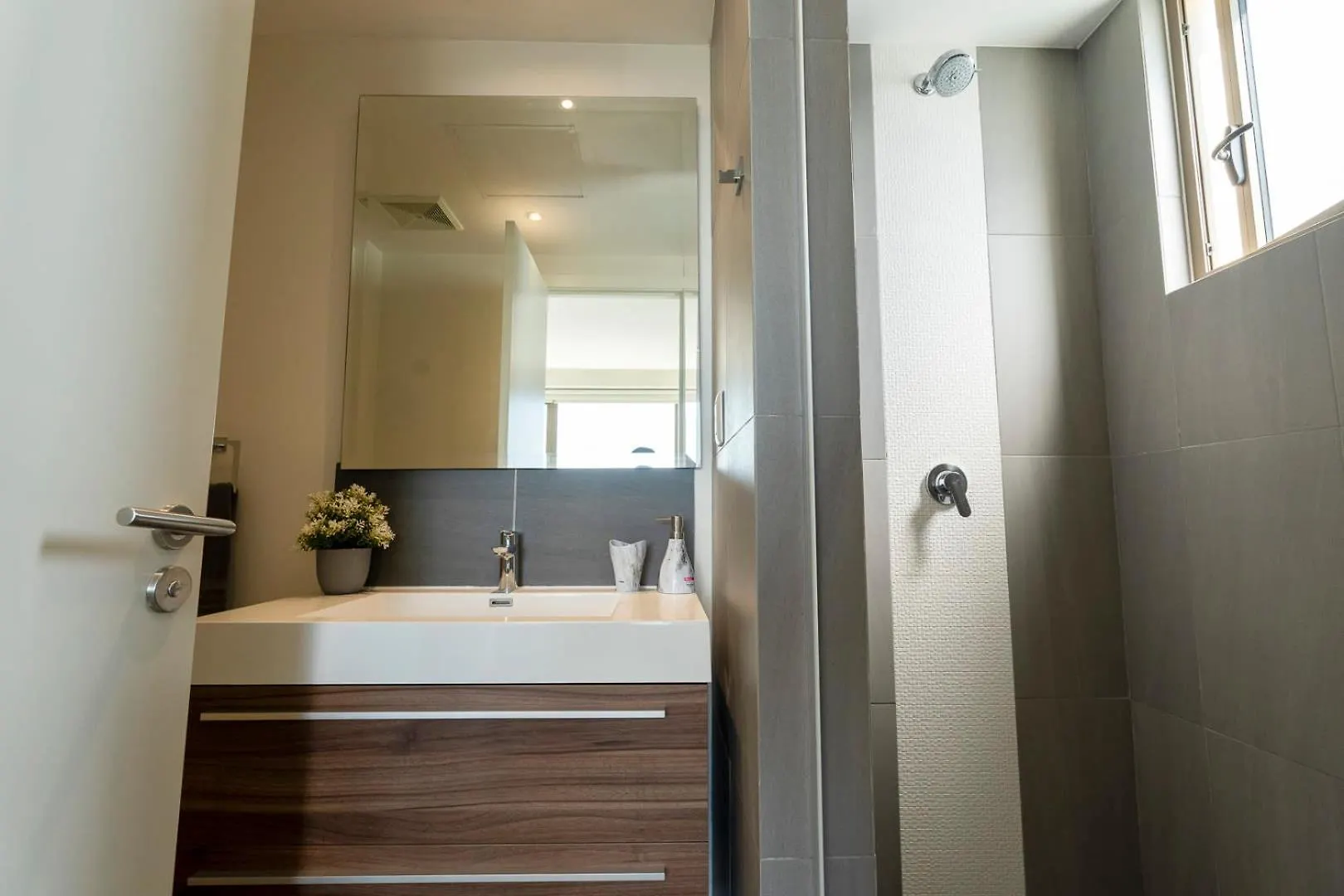 Luxury Escape Near Andares Modern Retreat Daire Guadalajara